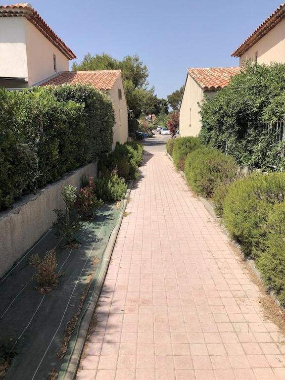 Appartement 60M2 - 2 Chambres A Une Minute Des Plages, Parking Prive Sausset-les-Pins Luaran gambar