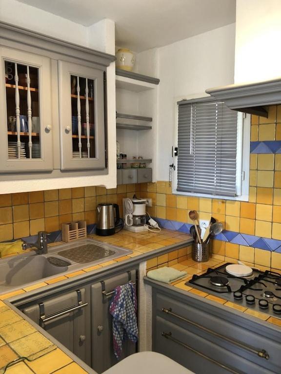 Appartement 60M2 - 2 Chambres A Une Minute Des Plages, Parking Prive Sausset-les-Pins Luaran gambar