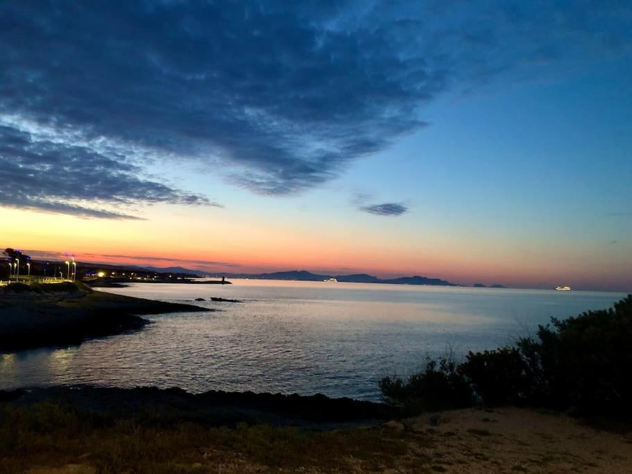 Appartement 60M2 - 2 Chambres A Une Minute Des Plages, Parking Prive Sausset-les-Pins Luaran gambar