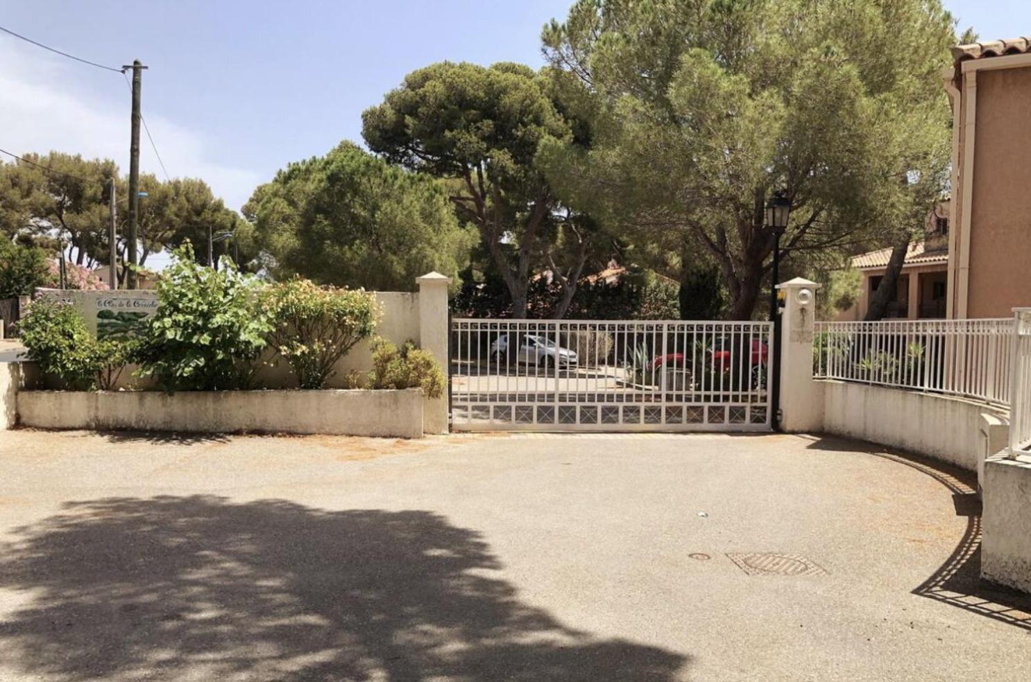 Appartement 60M2 - 2 Chambres A Une Minute Des Plages, Parking Prive Sausset-les-Pins Luaran gambar