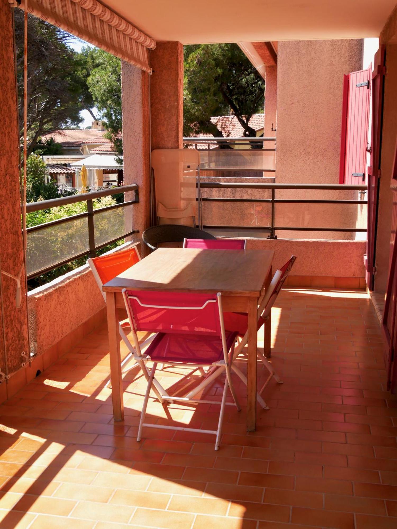 Appartement 60M2 - 2 Chambres A Une Minute Des Plages, Parking Prive Sausset-les-Pins Luaran gambar